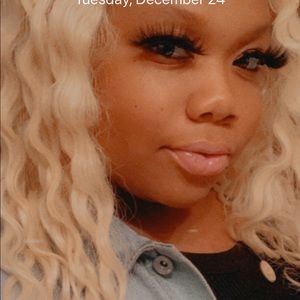 Meet your Posher, Erica